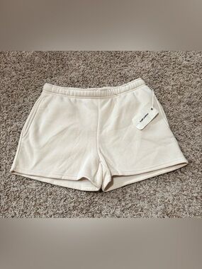 Manifest Offline Cream Lounge Shorts Womens size Large NWT!!